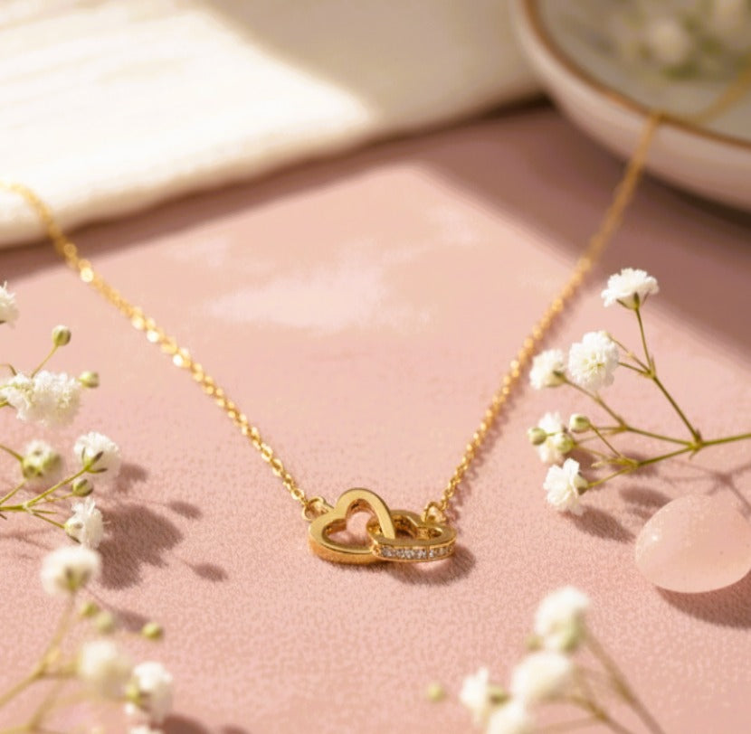 Interlock heart pendant Necklace