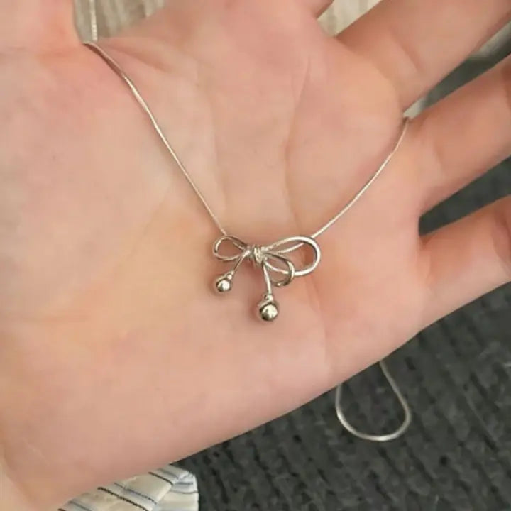 Bow Chick Neckpiece