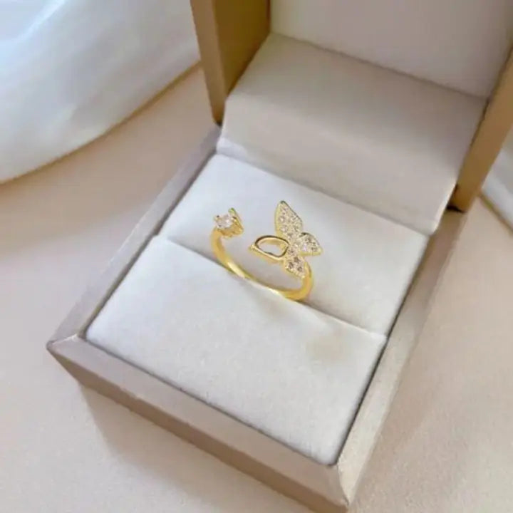 Float like a butterfly Ring