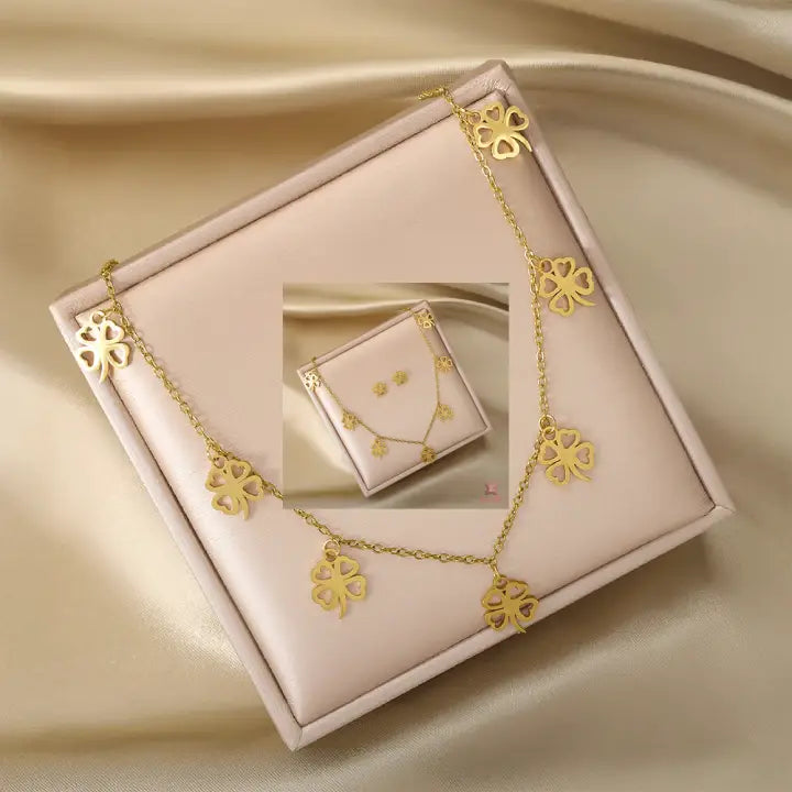 Golden Charmleaf Necklace