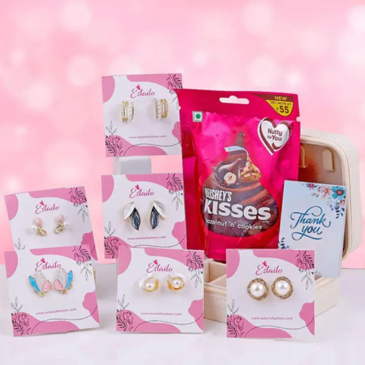 For the Minimalist Girl Gift Hamper + Jewellery Organiser
