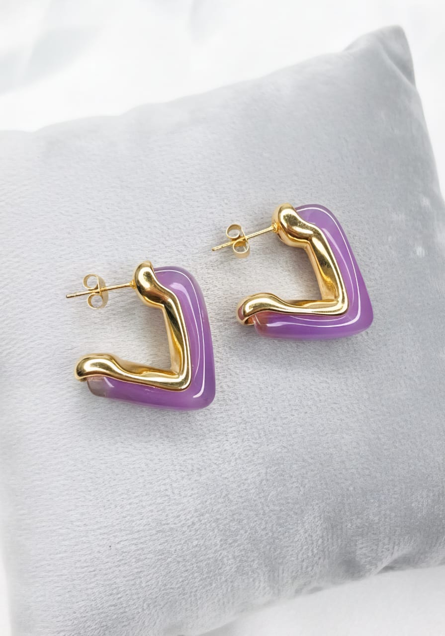Resin Acrylic C shape sweet heart earring
