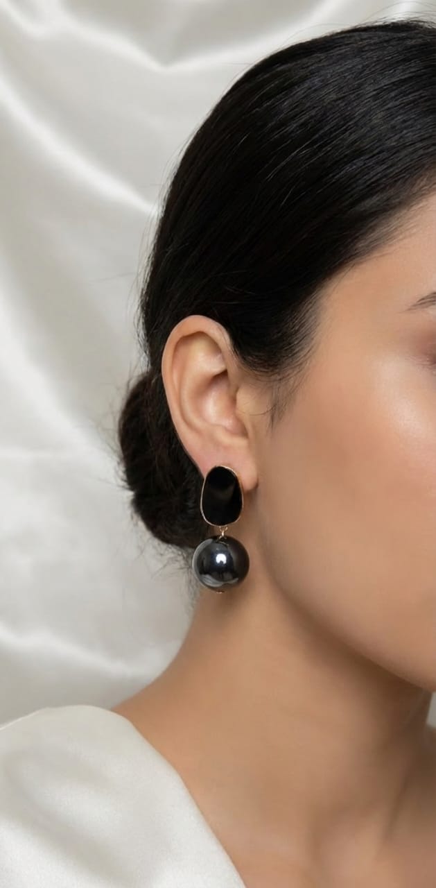 Pearl drop earrings