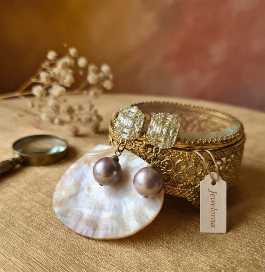 Pearl Drop Stud 27