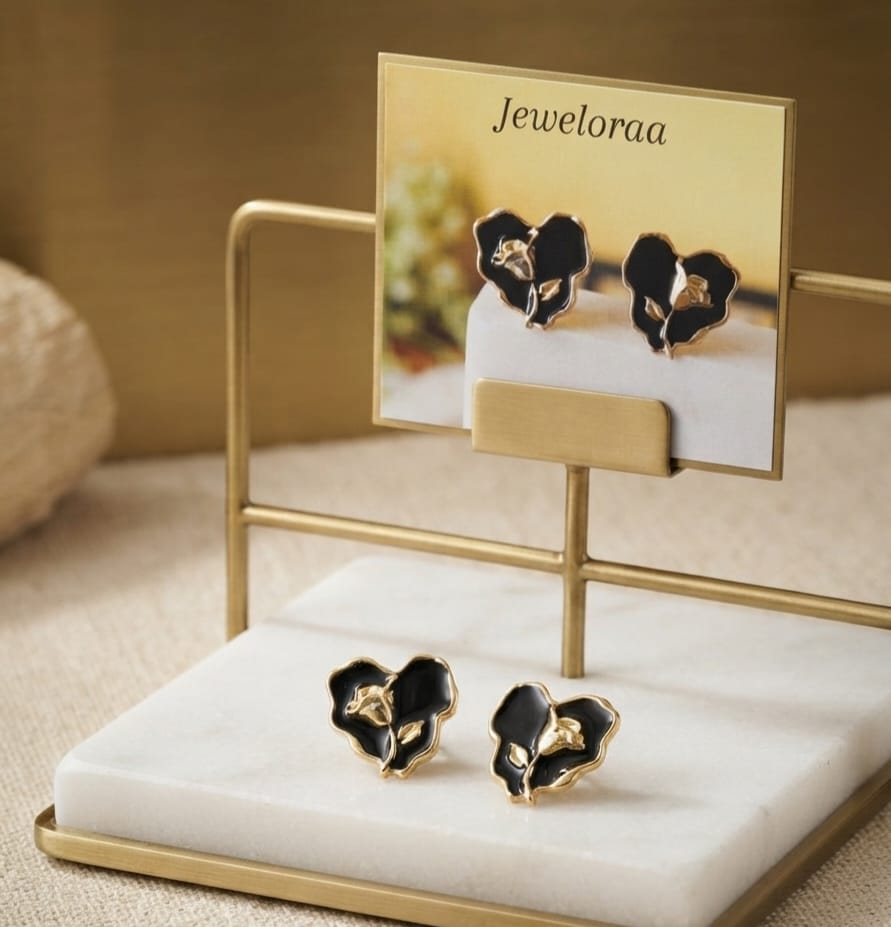Black Heart Stud 38