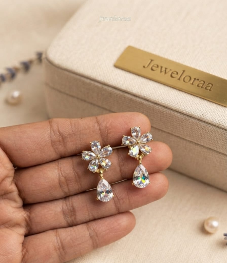Tear Drop Stud 31