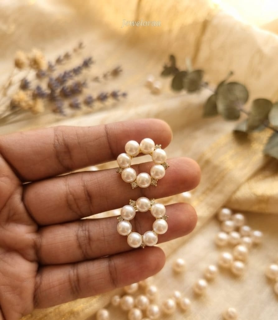 Pearl Stud 51
