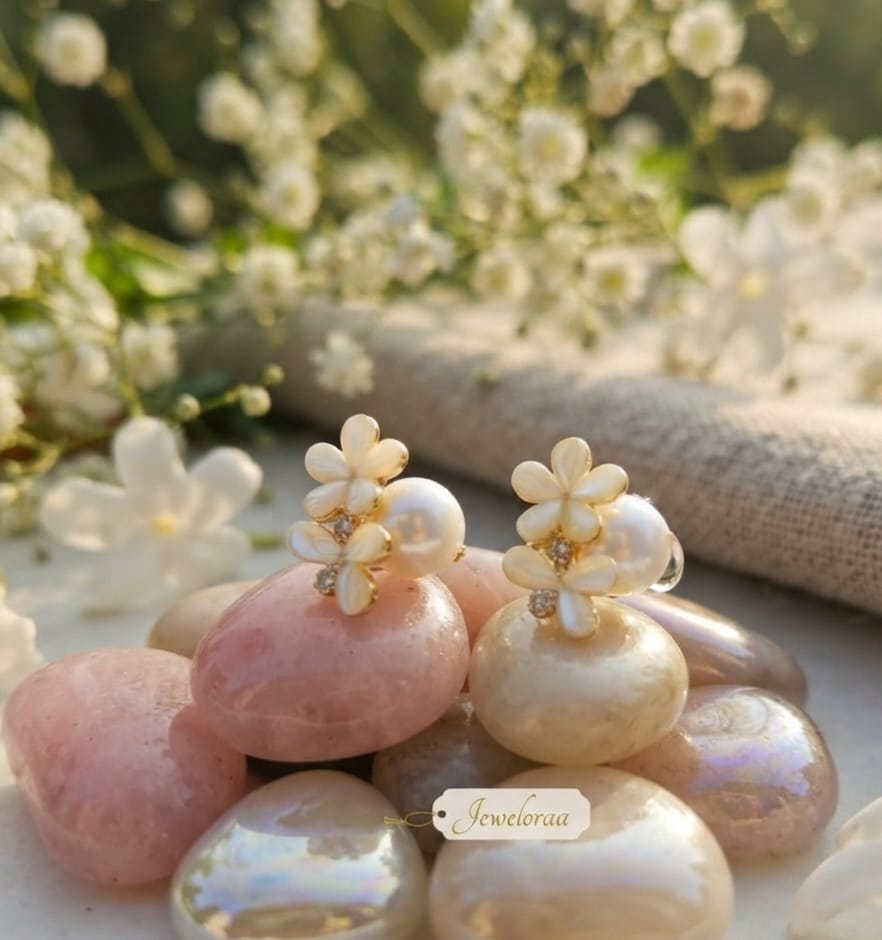Flower Stud 36