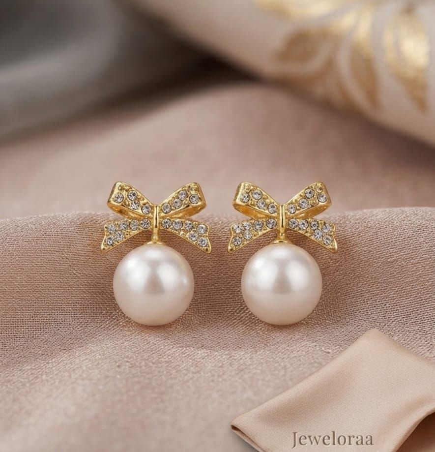 Bow Pearl Stud 44