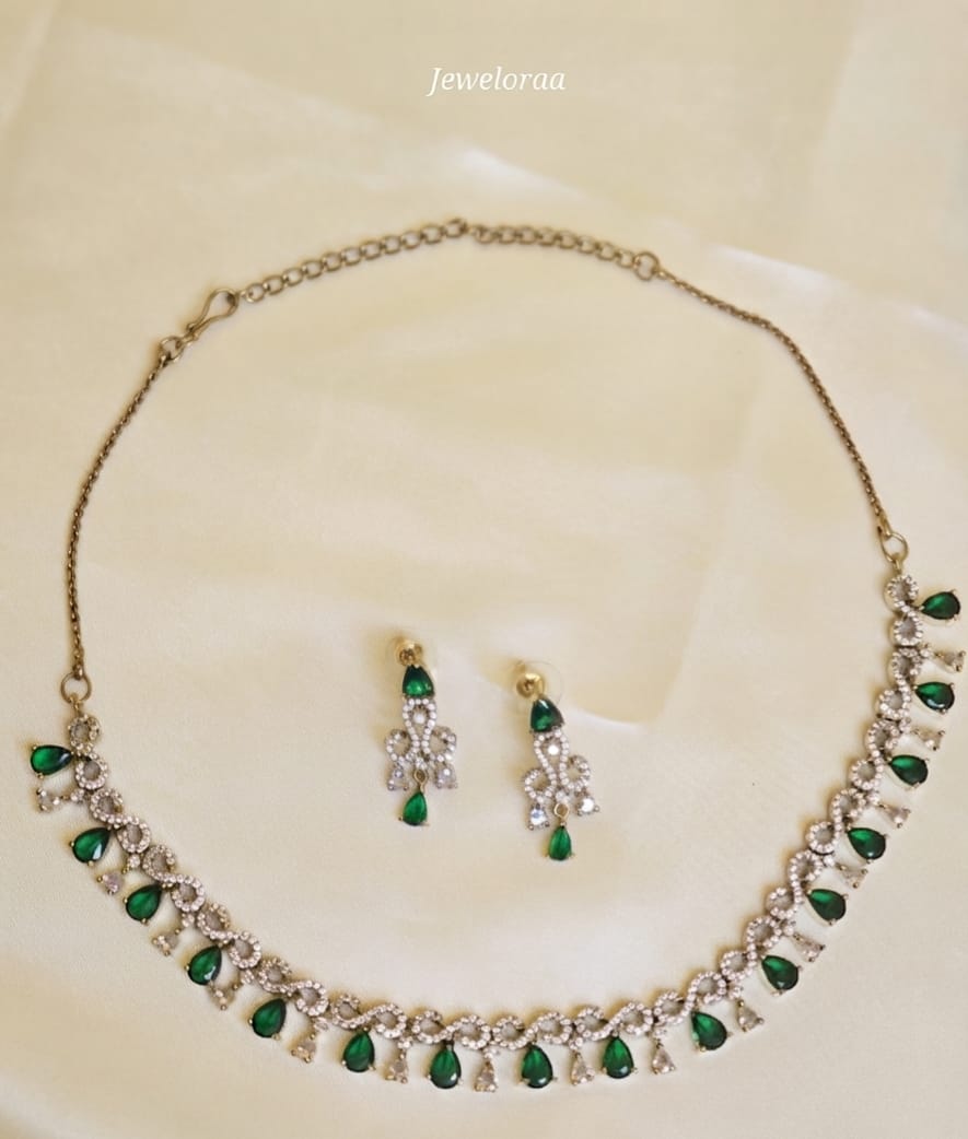Mehendi Victorian Necklace Set 11